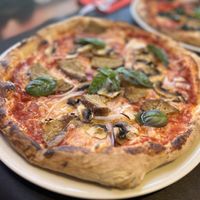 Pizza con seitán   at Rustico Pizza e Vino in Gran Canaria