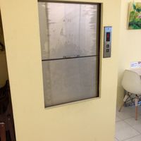 Lift to bring your food up  at Yi Fan De Huayuan - Evonne's Garden in Kaohsiung