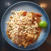Vegan pad thai at Casa Bonita in Cat Ba