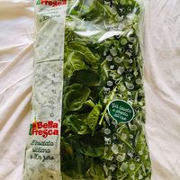 A big bag of spinach 🤤 at Deco Gourmet in Cefalu