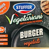 Delicious vegan burgers  at Deco Gourmet in Cefalu