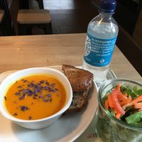 Vegan Mango Carrot Soup at Dean & David - Rüttenscheider in Essen