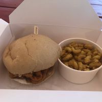 Fried chick’n sandwich with Mac and cheeze  at Vegelicious in Nashville