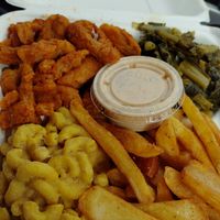 Hot chicken plate at Vegelicious in Nashville