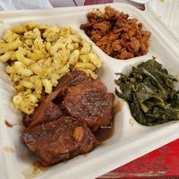 Soul food plate at Vegelicious in Nashville