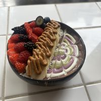 Purple açai bowl   at Rainbowls in Amsterdam