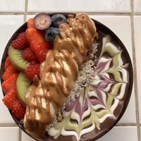 Purple bowl   at Rainbowls in Amsterdam