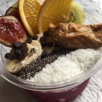 Pitaya bowl at Green Spot in Biarritz