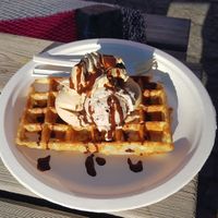 Waffel with 3 scoops at Siku.julie in Ronne