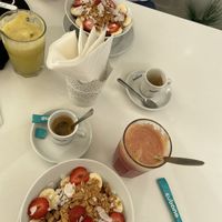 Juices and breakfast Bowl   at Vida Leve in Faro