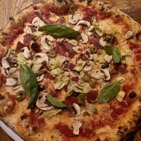 Pizza Manso (vegan) at Manso Pizzeria in Barcelona