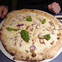 Carbonara at Manso Pizzeria in Barcelona