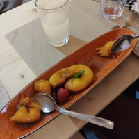 Picarones y pisco sour at Los Andenes Vegan in Madrid