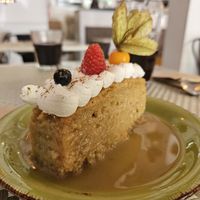 Dessert at Los Andenes Vegan in Madrid