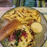 Hamburguesa at Los Andenes Vegan in Madrid