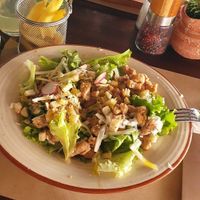 Vegan Caesar salad 🥗 (lettuce, pea protein strips, croutons, vegan cheese and dressing) at La Pentola in Rabac