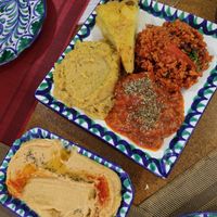 Hummus, daal,tortilla, chili, faux meatballs at El Piano in Granada