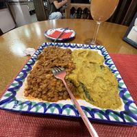  El dahl (ambos son lentejas) at El Piano in Granada