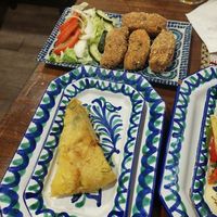 Spanish omelette and croquetas at El Piano in Granada