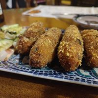 Croquetas de espinacas y champiñones, buenísimas at El Piano in Granada