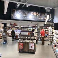 Global impression at Ekoplaza in Assen