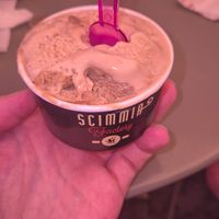 Glace noisette at Gelateria Scimmia Factory in Naples