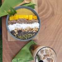 Antioxidant Orange Bowl and an Iced Mocha at Taste El Nido in El Nido