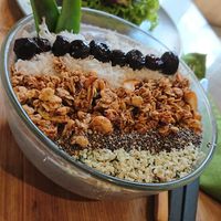 Bagel and Cool blue - smoothie bowl at Taste El Nido in El Nido