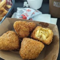 Mac bites at Des Fresh Foods in Des Moines