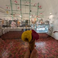 Mango, hibiscus at I Vizi Degli Angeli in Matera