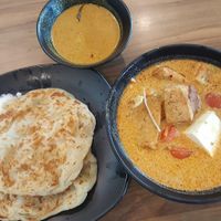 Laksa yong tau foo & prata with curry at Green Age 善提素 in West Singapore