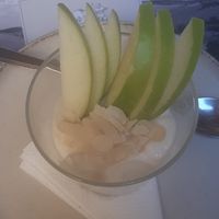 Gelato all'olio con scaglie di mandorle. at Oleoteca Bartolomei l'Olio Orvieto con Cucina in Orvieto