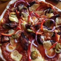 Bbq chicken pizza at Hell Below in Carlisle