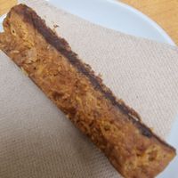 Snikers at Noshi Coffee in Porto