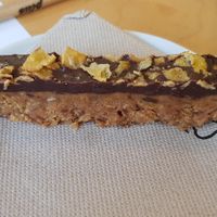 Snicker at Noshi Coffee in Porto