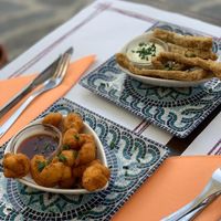 Cauliflower wings and seitan „chicken“ stripes at Meson Mudejar in Archez