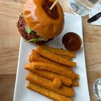 I like my burgers 🍔 plain, this was was delicious 😋  at Lola Rosa - Places des Festivals in Montreal