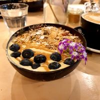 Mango smoothie bowl at Urbanity in Dublin