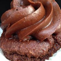 Vegan gluten free Roots cupcake at Roots Market in Olney