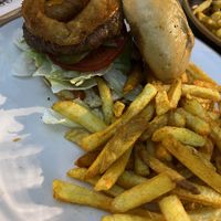 Veganer Burger von der Spezial-Karte  at The Green Affair - Saldanha in Lisbon