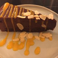 Chocolate cake! DELICIOUS!
With mango sauce... at The Green Affair - Saldanha in Lisbon