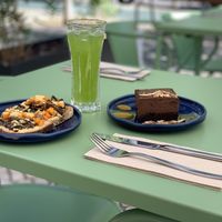 Bruchata and chocolate cake  at The Green Affair - Saldanha in Lisbon