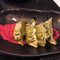 Gyazos w beetroot hummus at The Green Affair - Saldanha in Lisbon