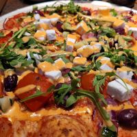Alpha Beta Vega: Vegan pizza with feta, olives and grilled pepper bell at Otomat in Ghent