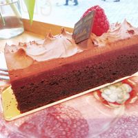 No sugar, yeast, milk, of gluten. And so tasty😍 at Isabella Glutenfreie Patisserie in Aachen