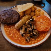 Vegetarian breakfast made vegan at The Drovers Inn in Stirling