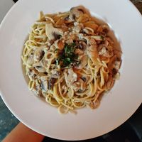 פסטה ברוטב 'שמנת' פטריות at Alf in Haifa