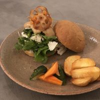 Vegan burger at Vegimo 野菜食堂 in Hiroshima