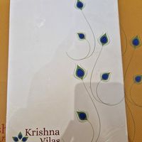 Krisha Vilas heeft een grote kaart/veel opties at Krishna Vilas in The Hague