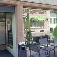 Exterior and outdoor seating at Yam Yam in Lenzburg